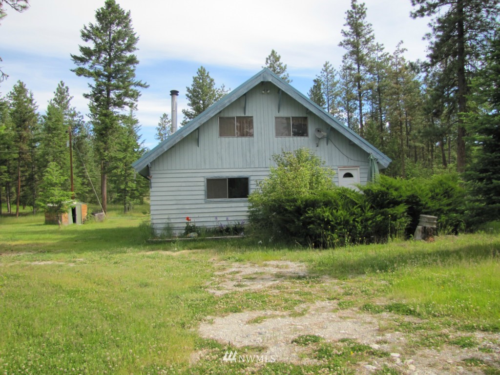 8 Rainier Road Tonasket, WA 98855 - Photo 1 of 24 Gallery Image 1