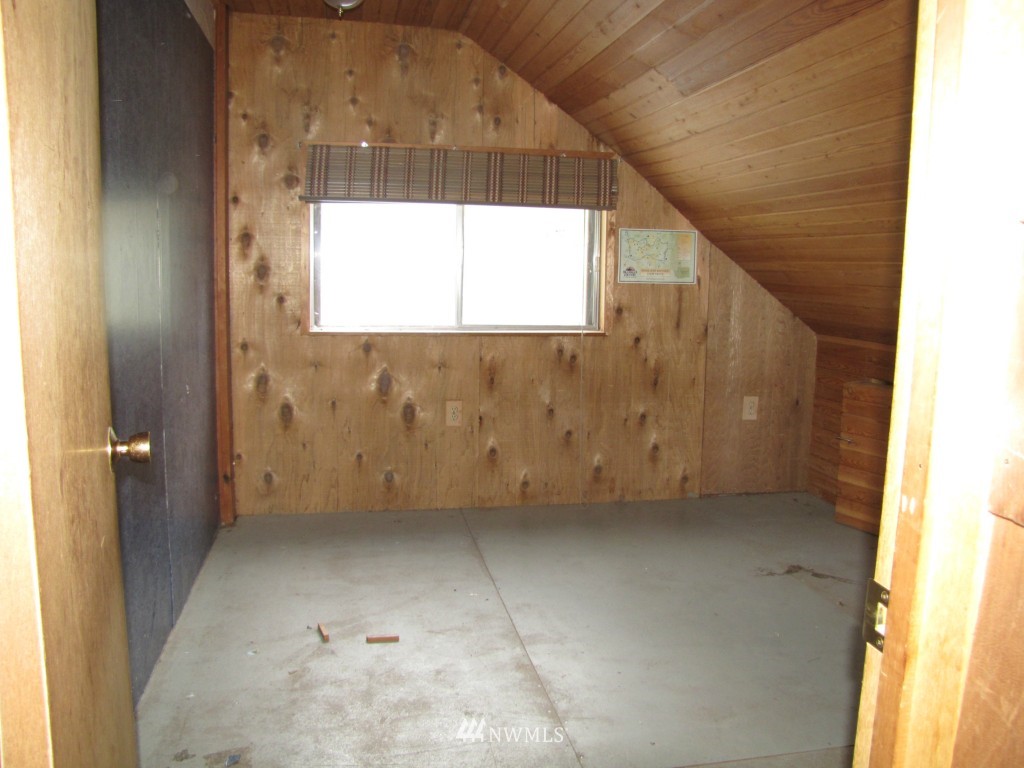 8 Rainier Road Tonasket, WA 98855 - Photo 12 of 24 Gallery Image 12