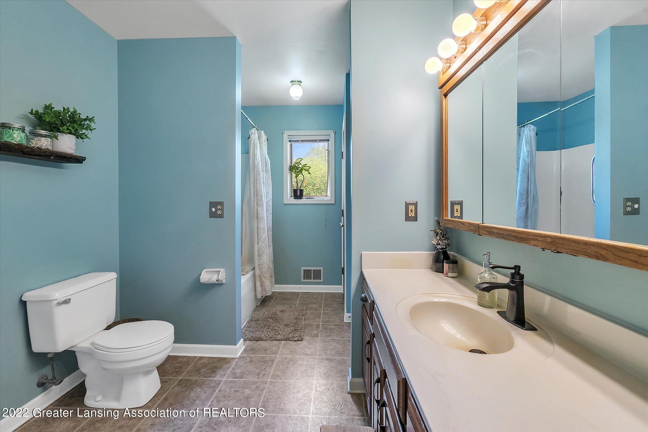 1450 West Clark Road Dewitt, MI 48820 - Photo 15 of 48 15-1450-W-Clark-Rd-WindowStill-Real-Esta