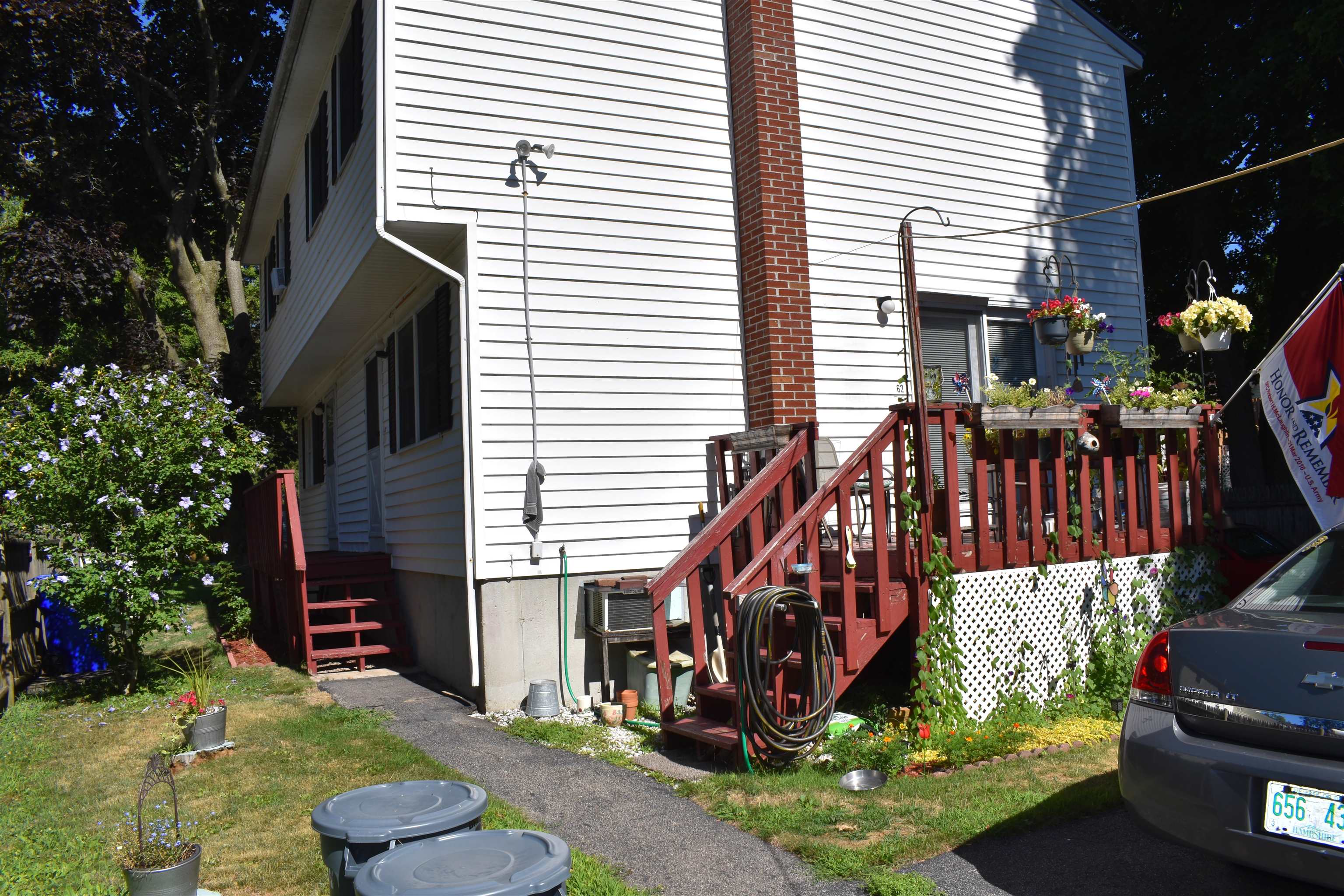 62 Wheelock Street Manchester, NH 03102 - Photo 3 of 14