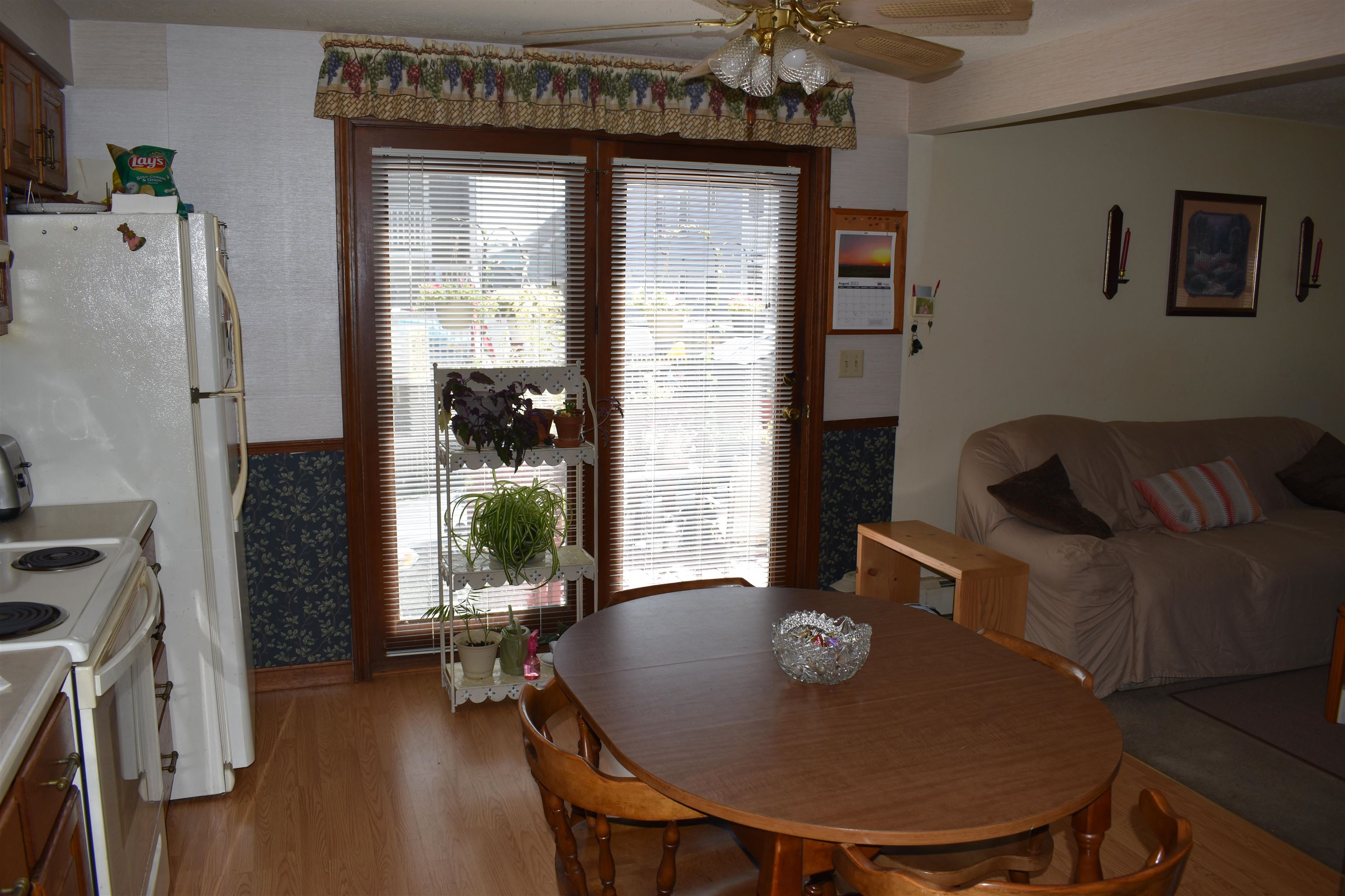 62 Wheelock Street Manchester, NH 03102 - Photo 9 of 14