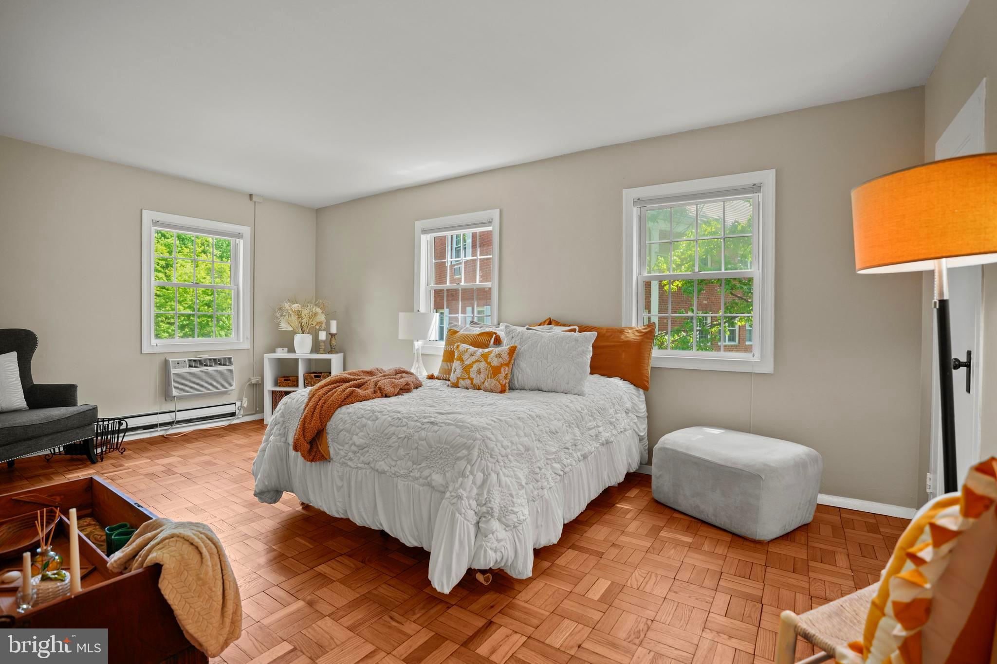 3613 Gunston Road Alexandria, VA 22302 - Photo 15 of 20 a bedroom with a bed and a couch