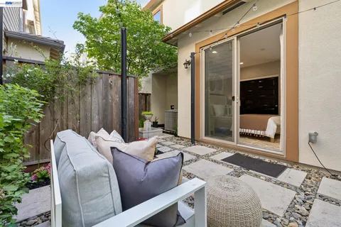 $1,499,999 | 5952 Hadley Road, Dublin, CA 94568