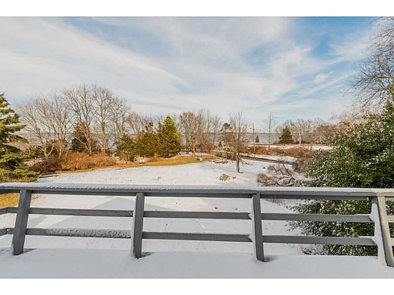 1106 East Shore Road Jamestown, RI 02835 - Photo 2 of 12 Exterior Front.