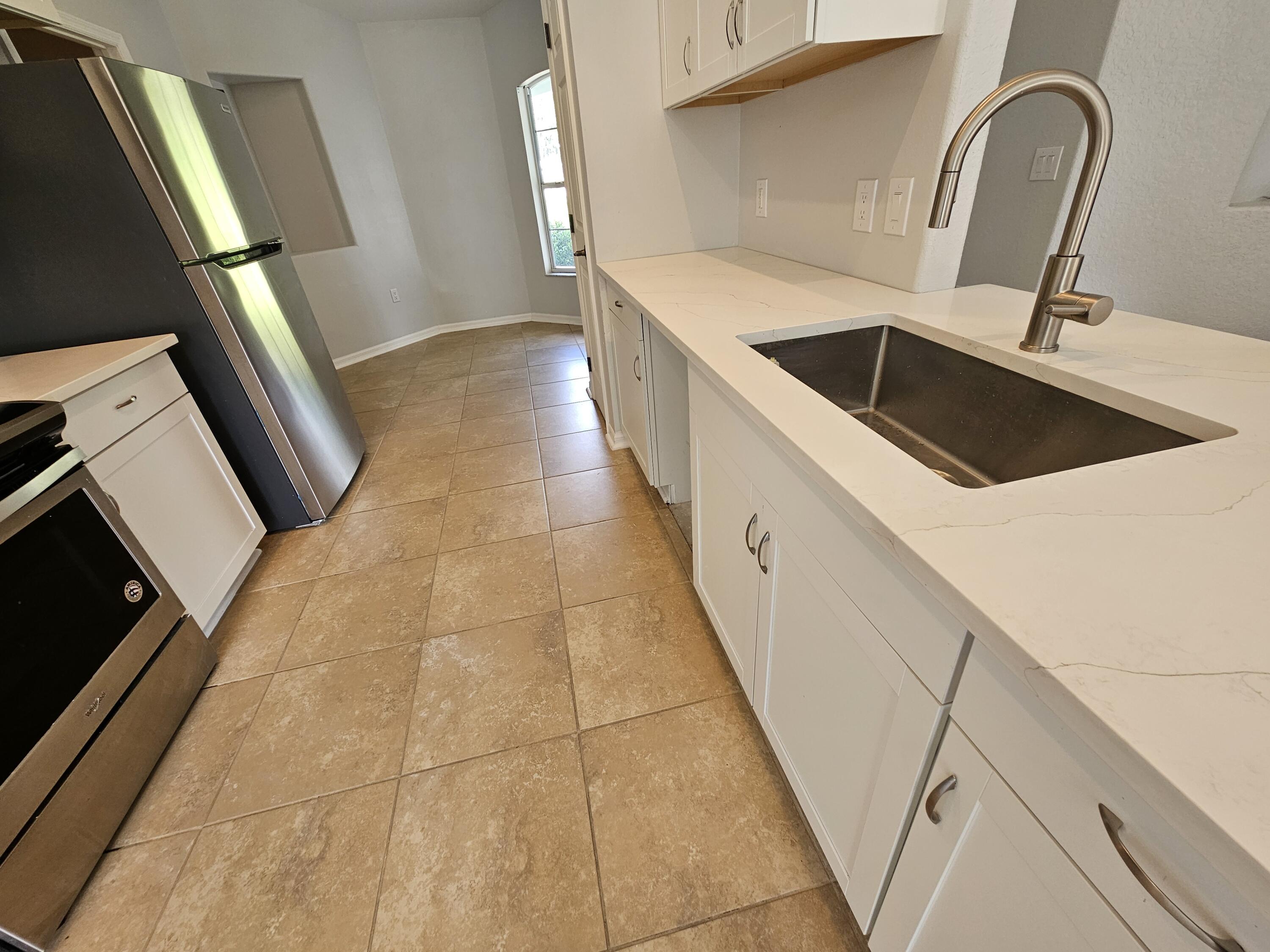 6608 Southwest 143rd Ln Road Ocala, FL 34473 - Photo 10 of 39 I