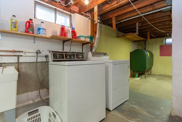 a view of a storage & utility room