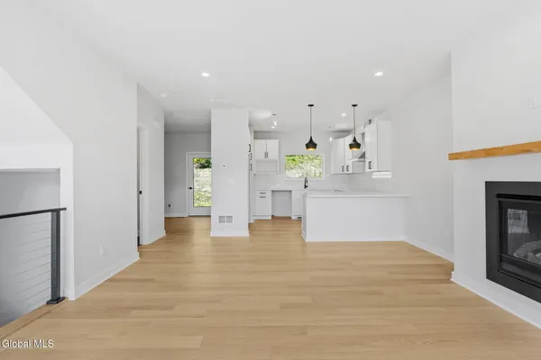 $665,000 | 15 Footpath Way, Lake George, NY 12845