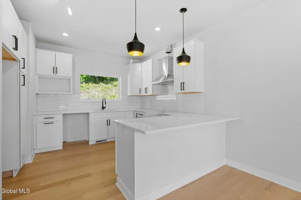 $665,000 | 15 Footpath Way, Lake George, NY 12845