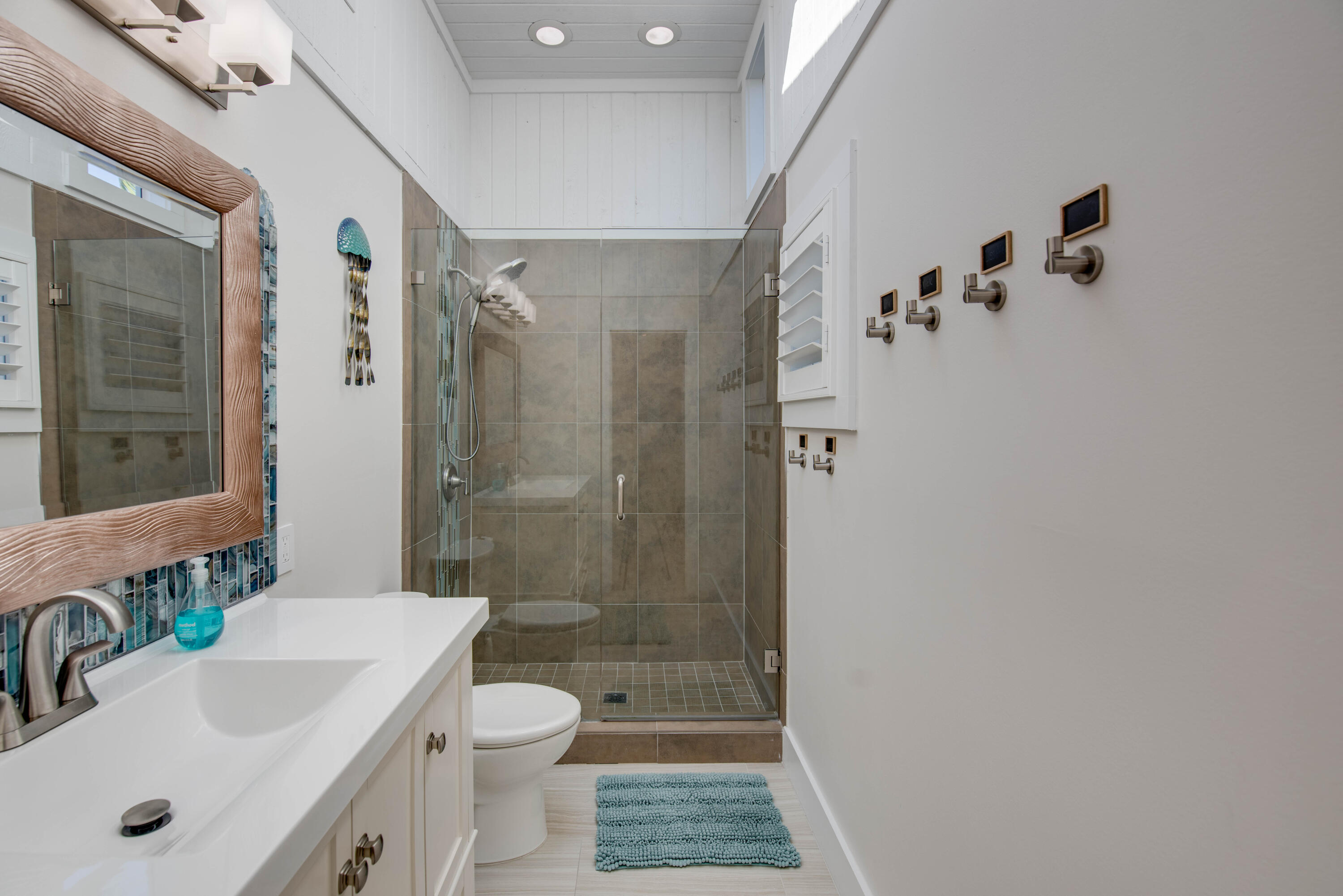 375 Pirates Road Summerland Key, FL 33042 - Photo 14 of 30 Master Bath