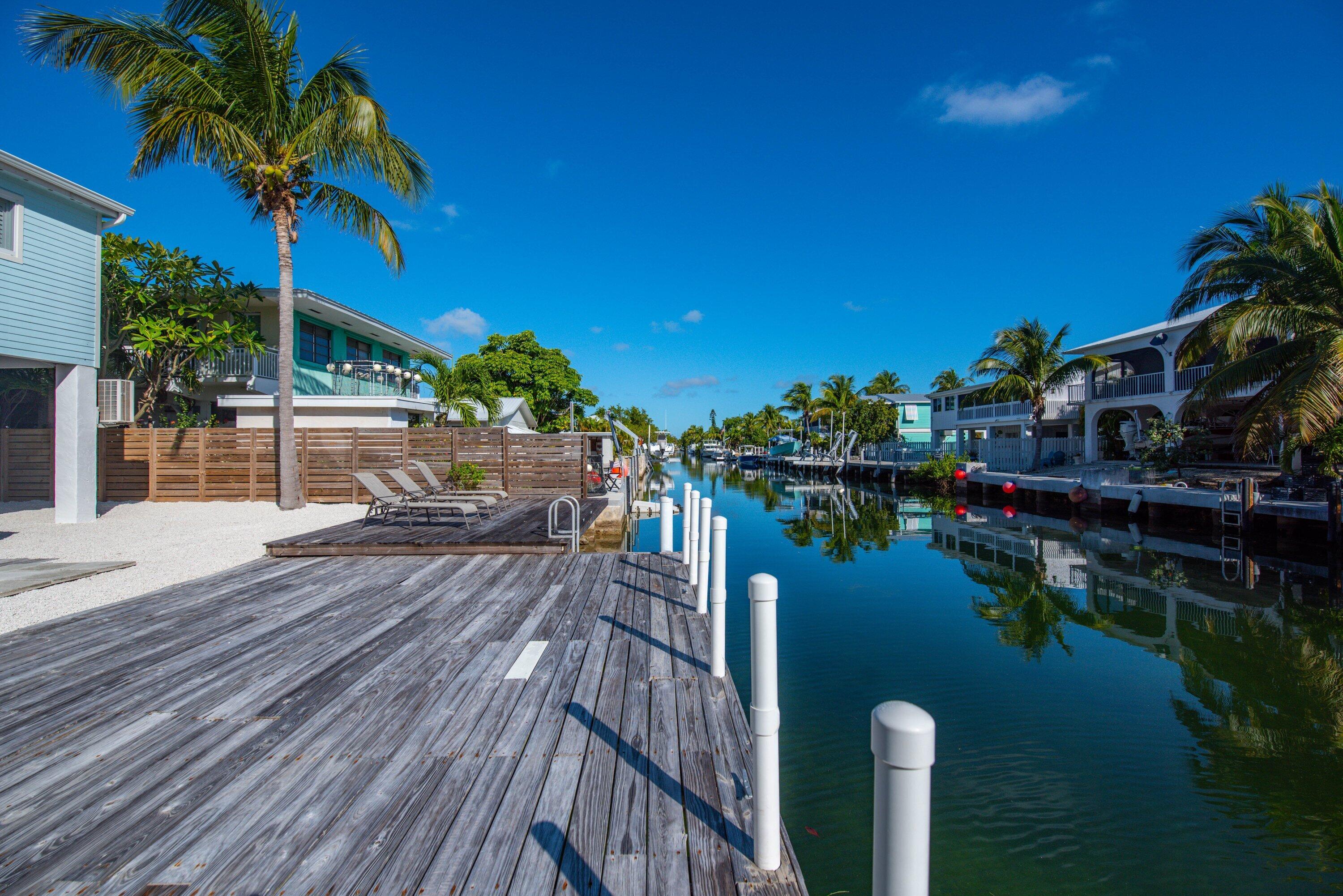 375 Pirates Road Summerland Key, FL 33042 - Photo 24 of 30 Clear, Flow Through Canal
