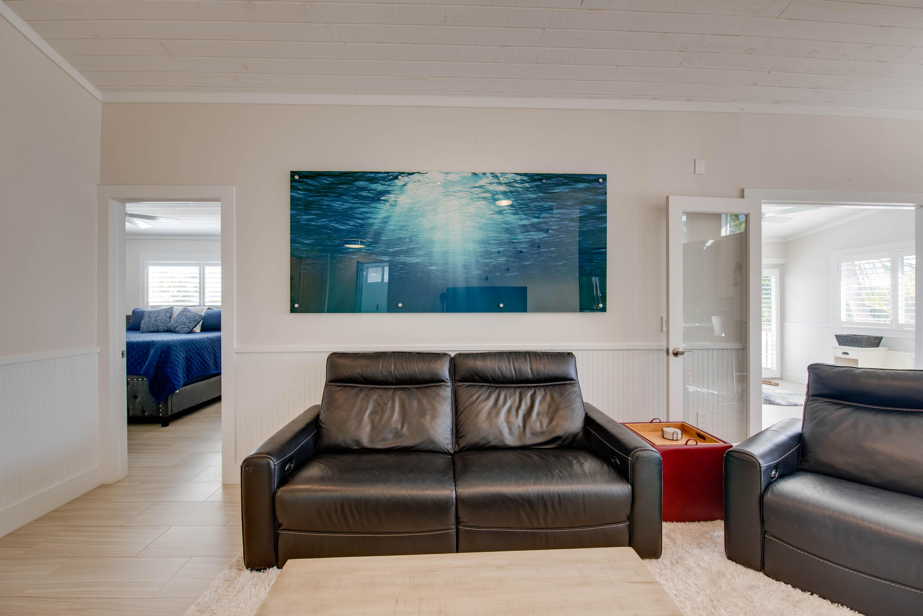 375 Pirates Road Summerland Key, FL 33042 - Photo 9 of 30 Living Room