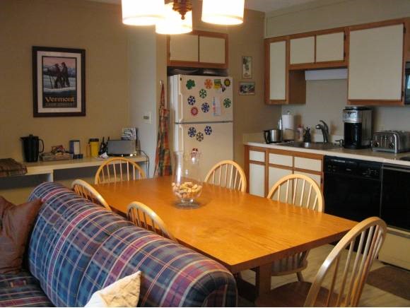 695 East Mountain Road, Unit F8 Killington, VT 05751 - Photo 11 of 22 Gallery Image 11