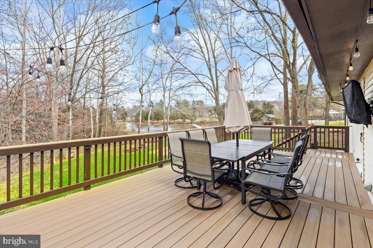 125 Choptank Road Stafford, VA 22556 - Photo 4 of 65 New Trex Deck Overlooking Pond!