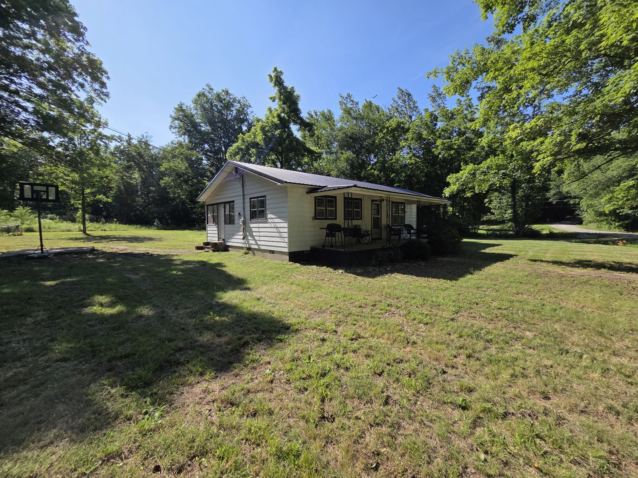 1316 Owl Hollow Road Linden, TN 37096 - Photo 4 of 15