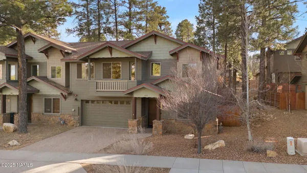 $649,900 | 425 East Woodland Drive, Flagstaff, AZ 86001