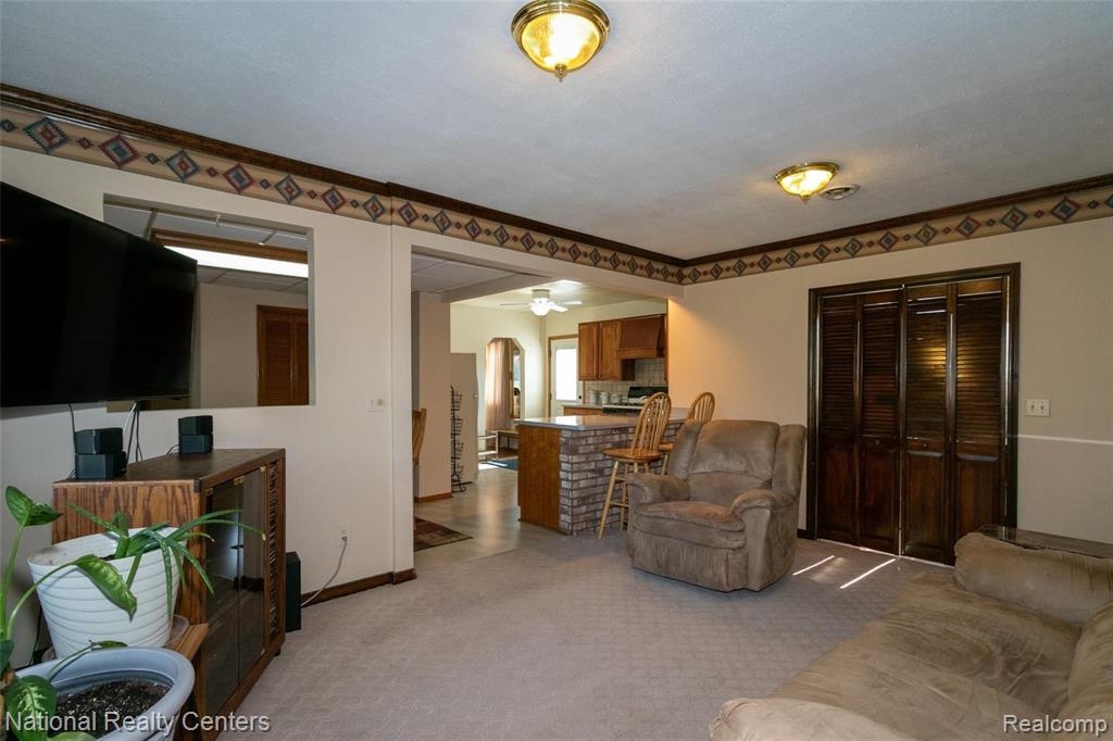 14721 Stephens Eastpointe, MI 48021 - Photo 17 of 24 Gallery Image 17