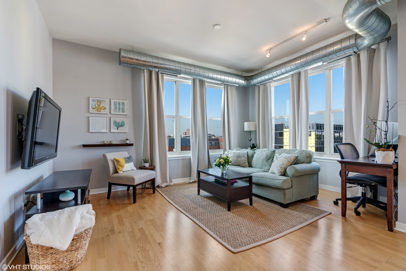 1228 West Monroe Street, Unit 501 Chicago, IL 60607 - Photo 2 of 11