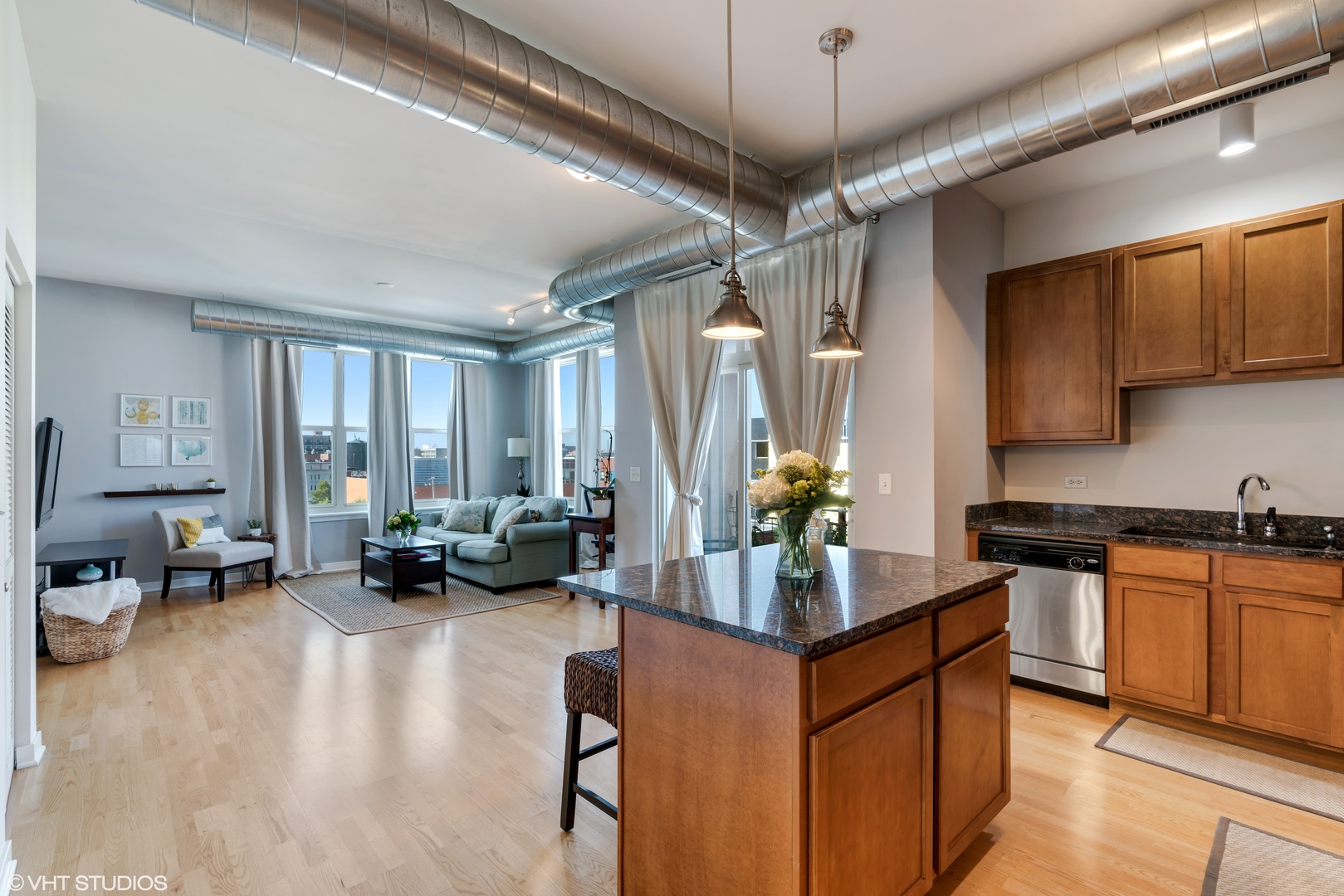 1228 West Monroe Street, Unit 501 Chicago, IL 60607 - Photo 5 of 11