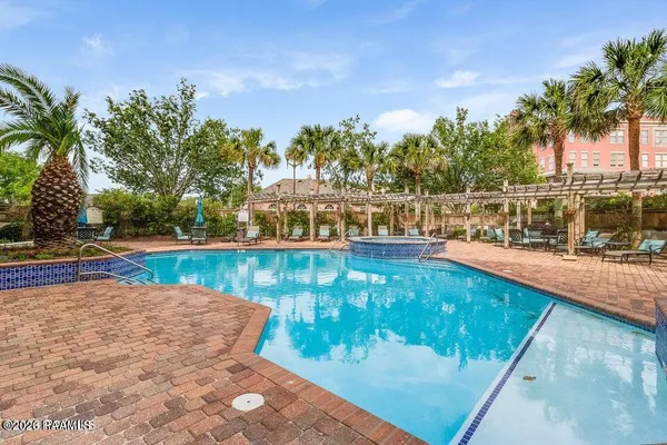 $258,000 | 201 Settlers Trace Boulevard, Unit 1413, Lafayette, LA 70508