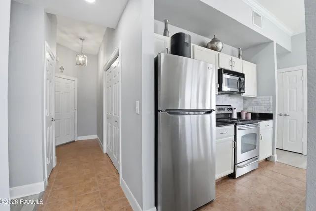 $265,000 | 201 Settlers Trace Boulevard, Unit 1413, Lafayette, LA 70508