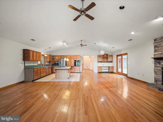 $414,000 | 102 Divot Place, Cross Junction, VA 22625