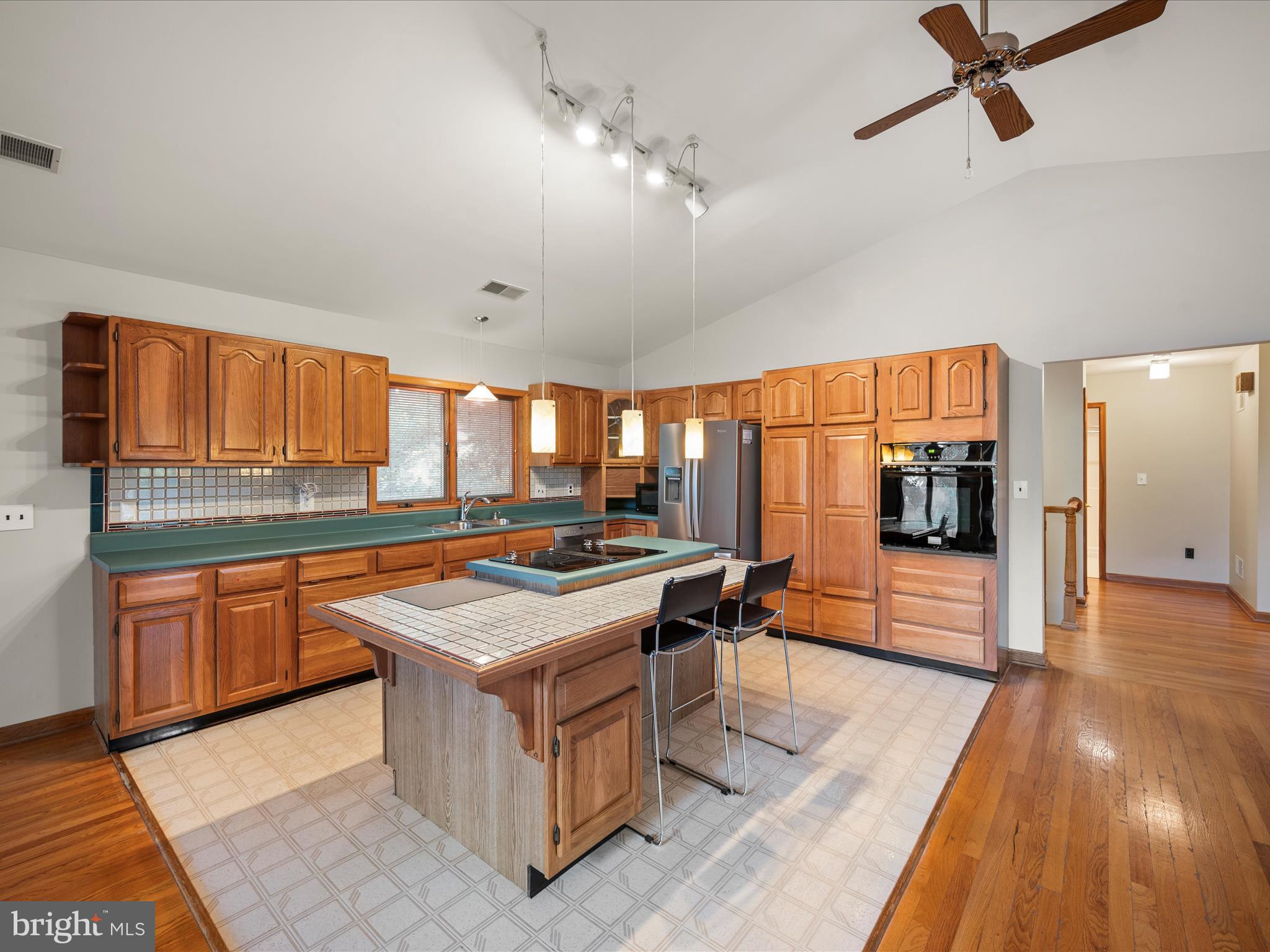 102 Divot Place Cross Junction, VA 22625 - Photo 17 of 86 Kitchen