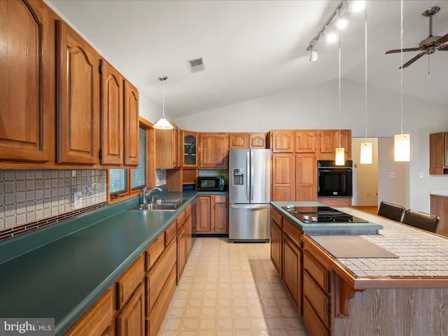 $414,000 | 102 Divot Place, Cross Junction, VA 22625