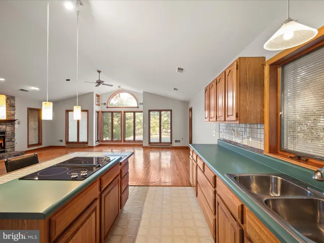 $414,000 | 102 Divot Place, Cross Junction, VA 22625