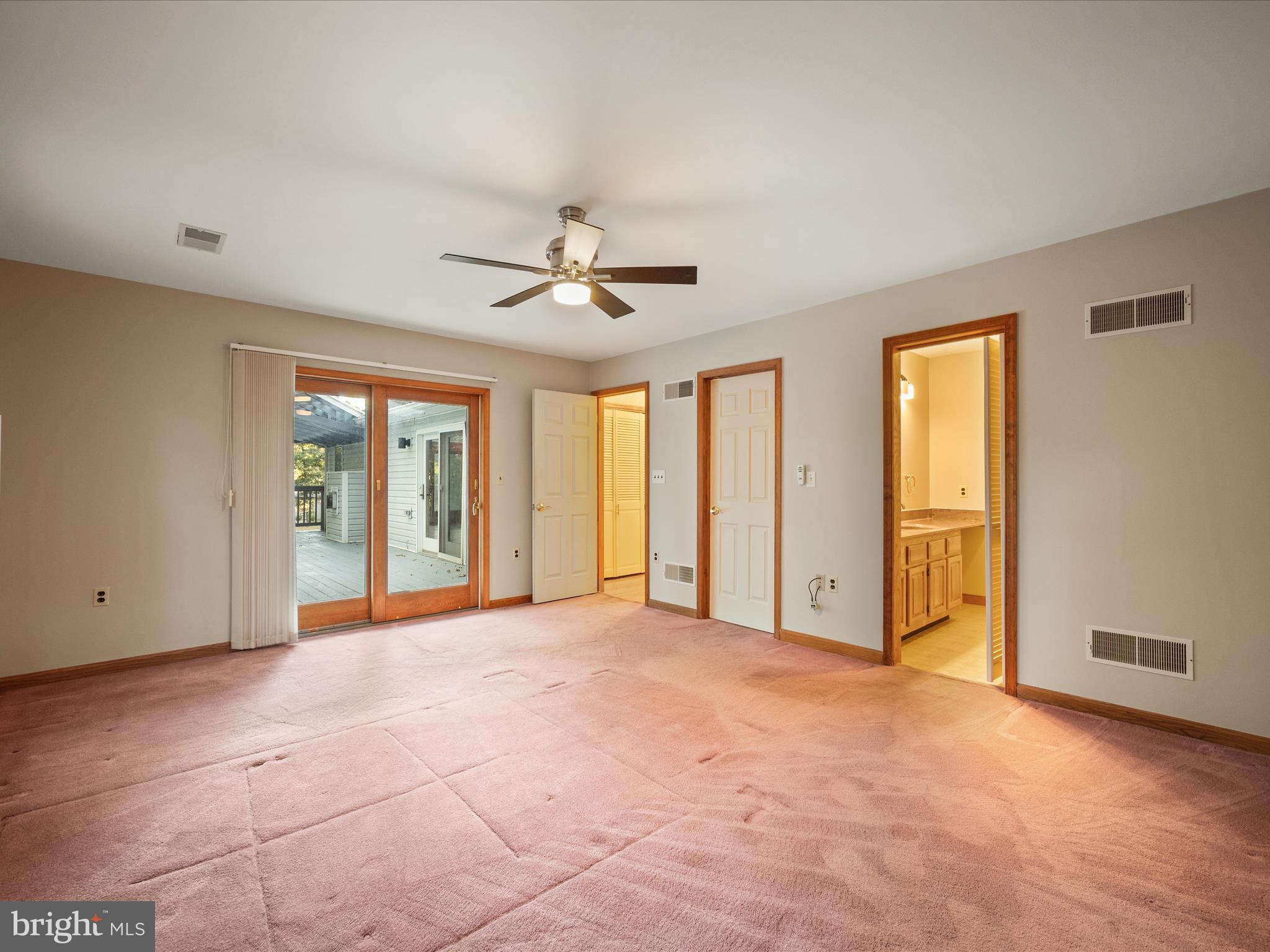 102 Divot Place Cross Junction, VA 22625 - Photo 27 of 86 Also has private access to the deck