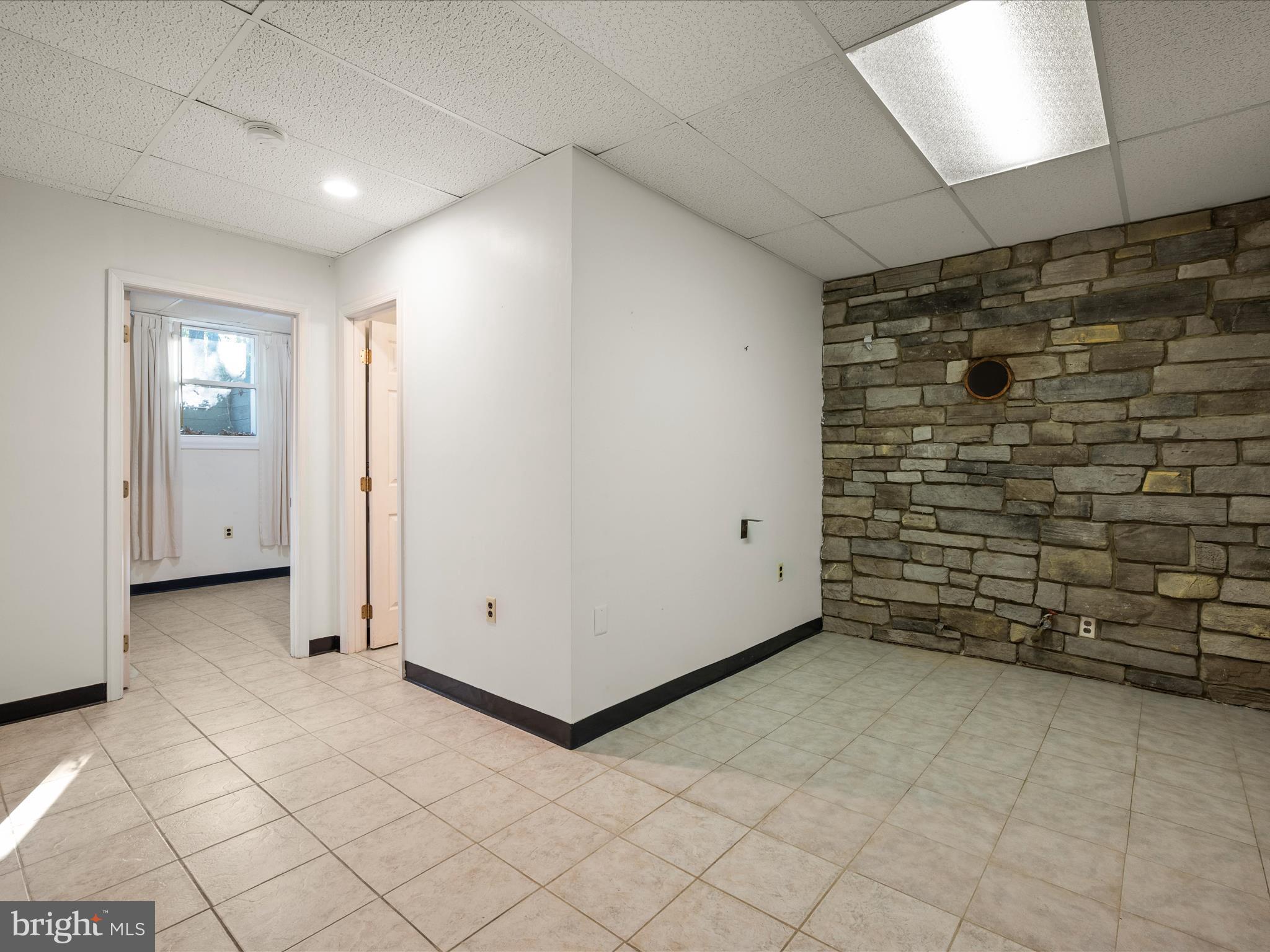 102 Divot Place Cross Junction, VA 22625 - Photo 34 of 86 Finished lower level