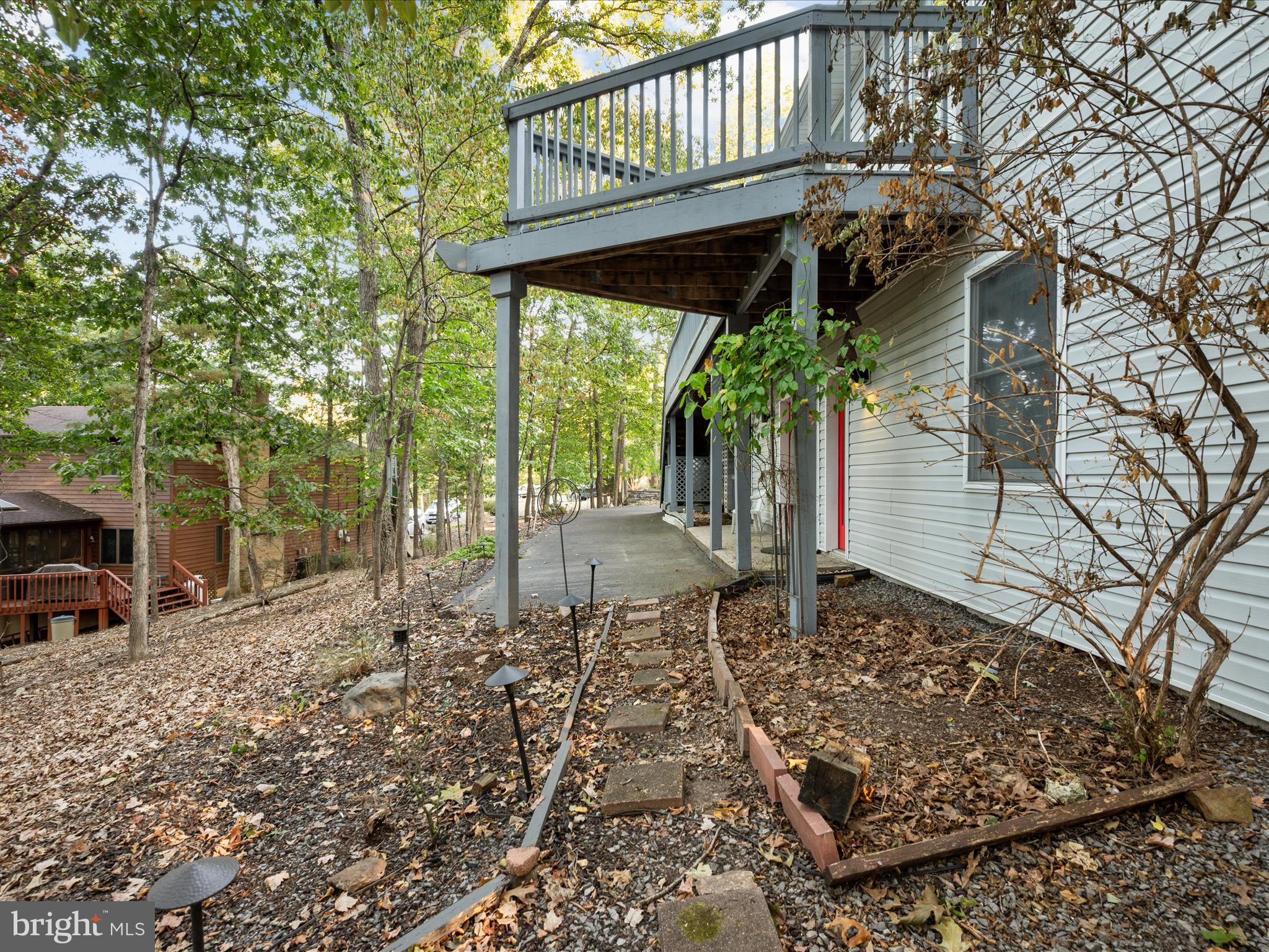102 Divot Place Cross Junction, VA 22625 - Photo 59 of 86 Lower-level patio area