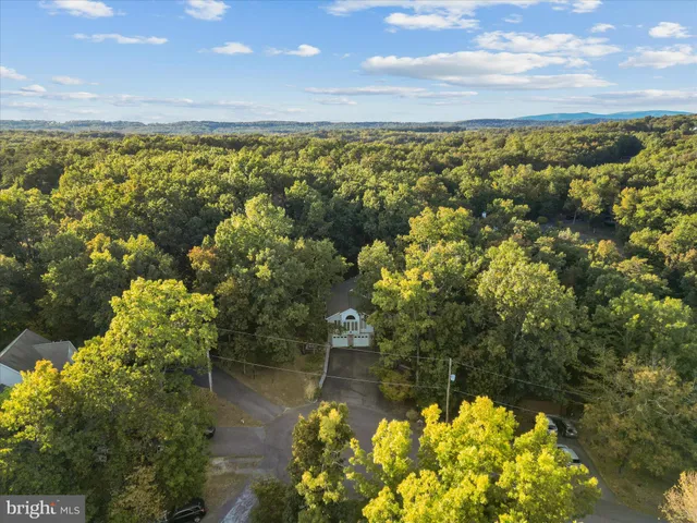 $414,000 | 102 Divot Place, Cross Junction, VA 22625