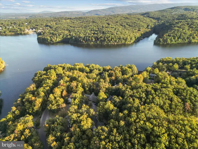 $414,000 | 102 Divot Place, Cross Junction, VA 22625