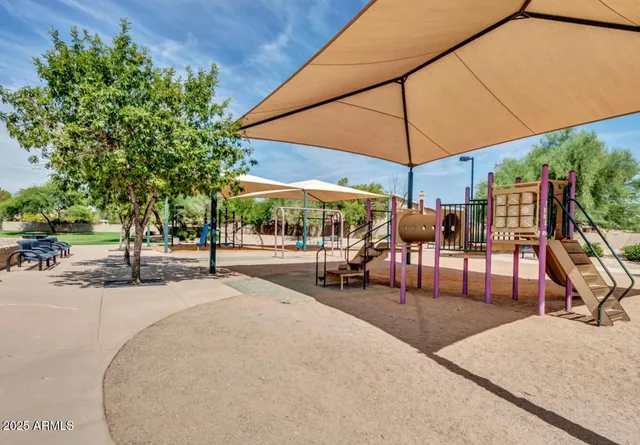 $699,900 | 7276 West Oraibi Drive, Glendale, AZ 85308