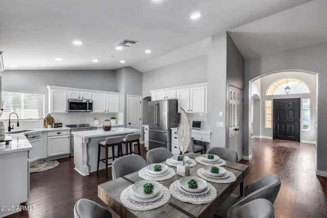 $699,900 | 7276 West Oraibi Drive, Glendale, AZ 85308