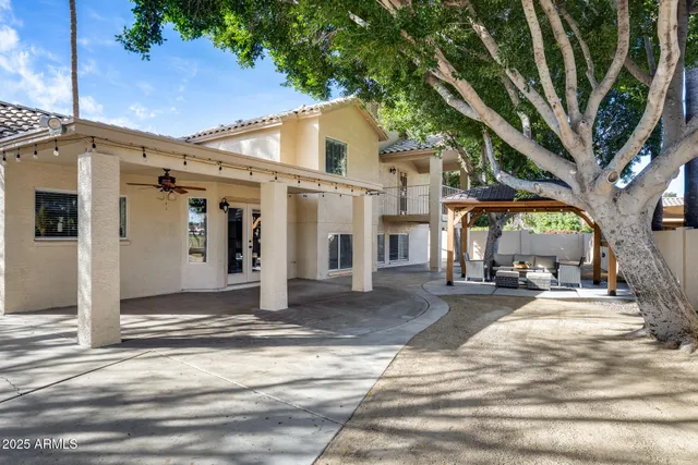 $699,900 | 7276 West Oraibi Drive, Glendale, AZ 85308