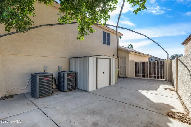 $699,900 | 7276 West Oraibi Drive, Glendale, AZ 85308