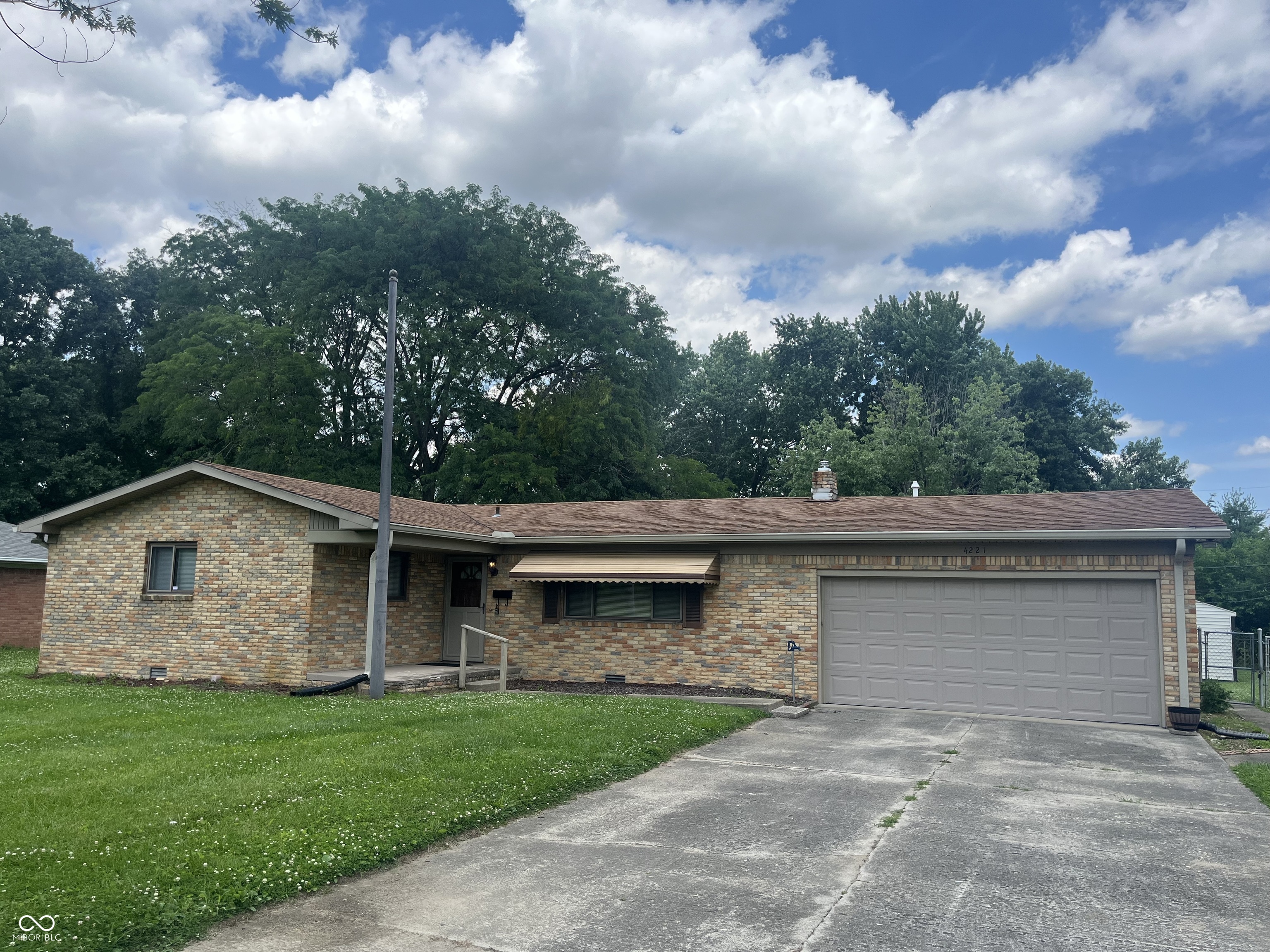 4221 Solun Road Indianapolis, IN 46221 - Photo 7 of 14