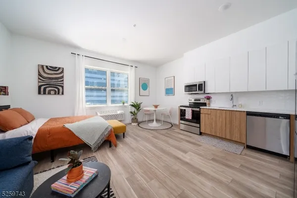 $1,750 | 44 Irvine Turner Boulevard, Unit 111, Newark, NJ 07103