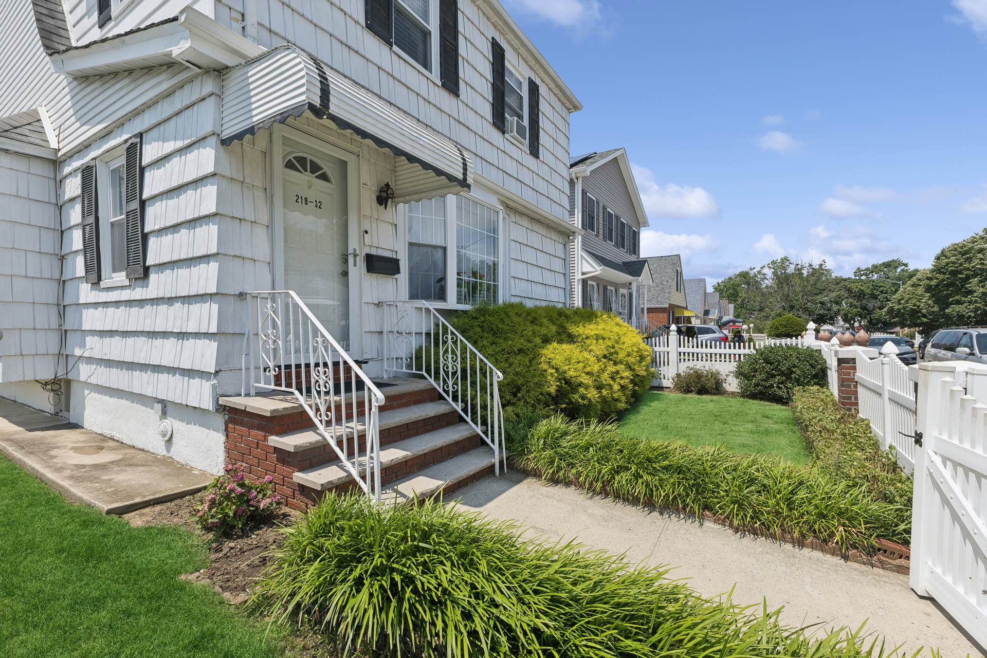 219-31 130th Road Queens, NY 11413 - Photo 2 of 18 Gallery Image 2