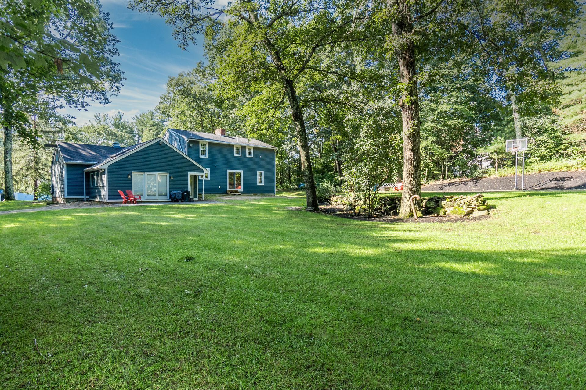 16 Londonderry Road Windham, NH 03087 - Photo 39 of 40
