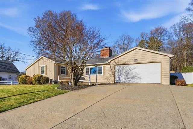 $394,900 | 17 Laurence Drive, West Springfield, MA 01089