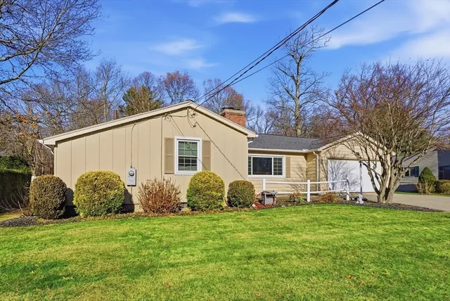 $394,900 | 17 Laurence Drive, West Springfield, MA 01089