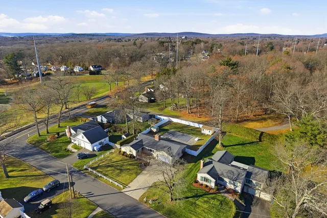 $394,900 | 17 Laurence Drive, West Springfield, MA 01089