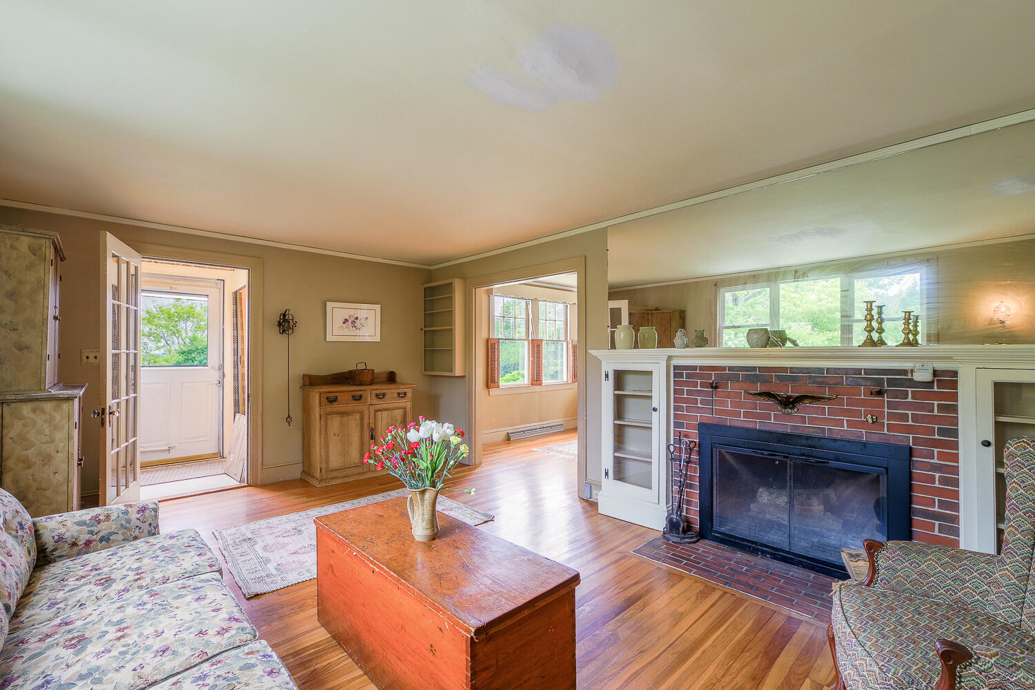 69 West Meadow Road Rockland, ME 04841 - Photo 7 of 42 Livingroom