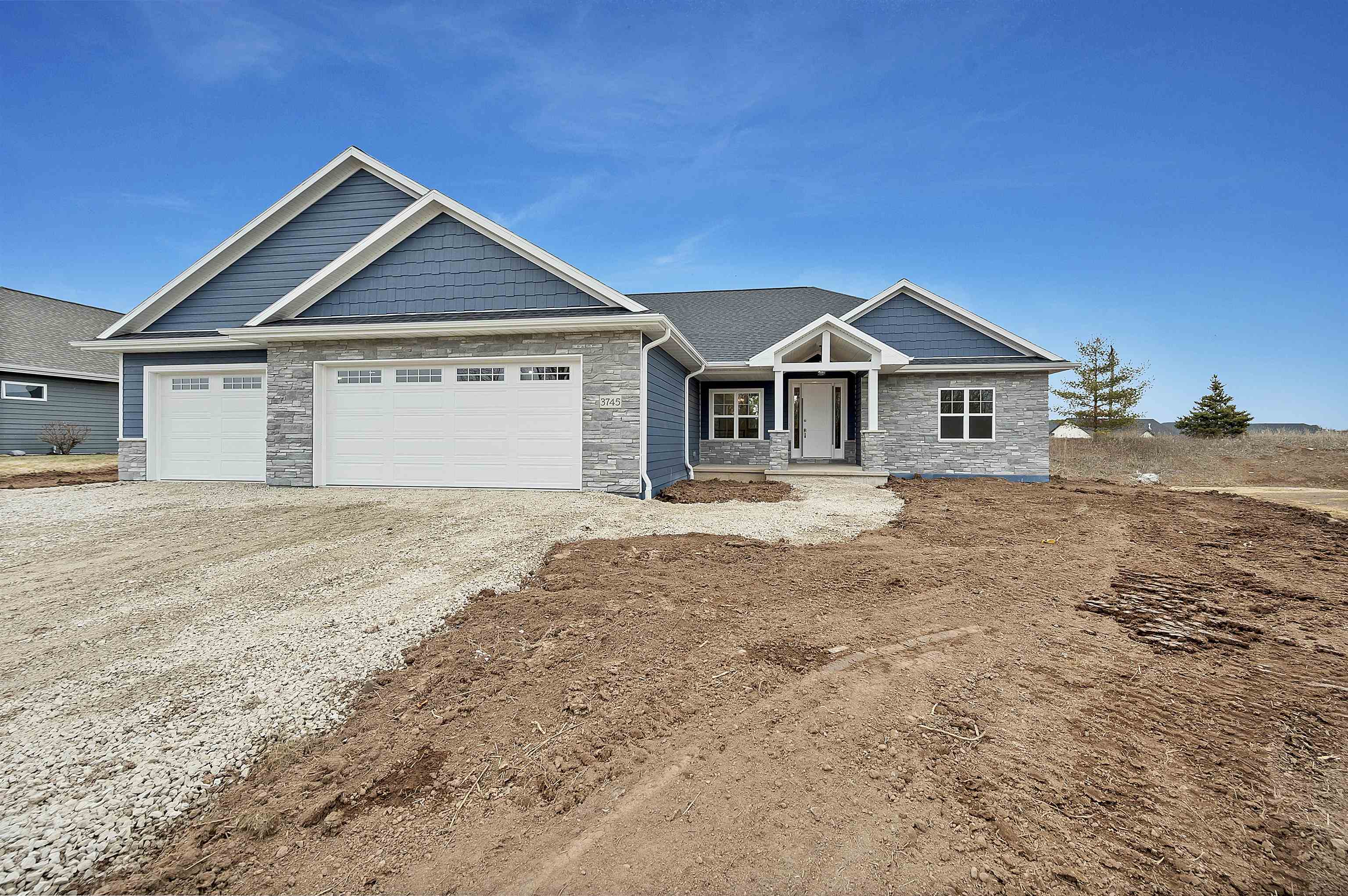 3745 Beachmont Road De Pere, WI 54115 - Photo 2 of 34