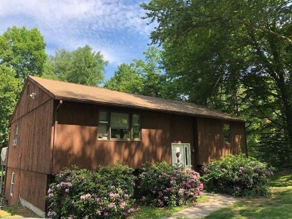 61 Hillside Road Deerfield, MA 01373 - Photo 2 of 26 Gallery Image 2