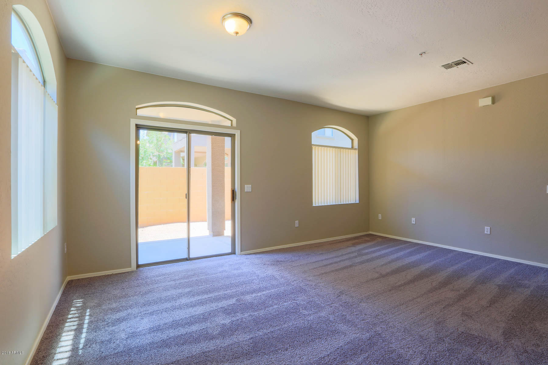 2150 East Bell Road, Unit 1042 Phoenix, AZ 85022 - Photo 2 of 26 2150EBellRdUNIT1042-2