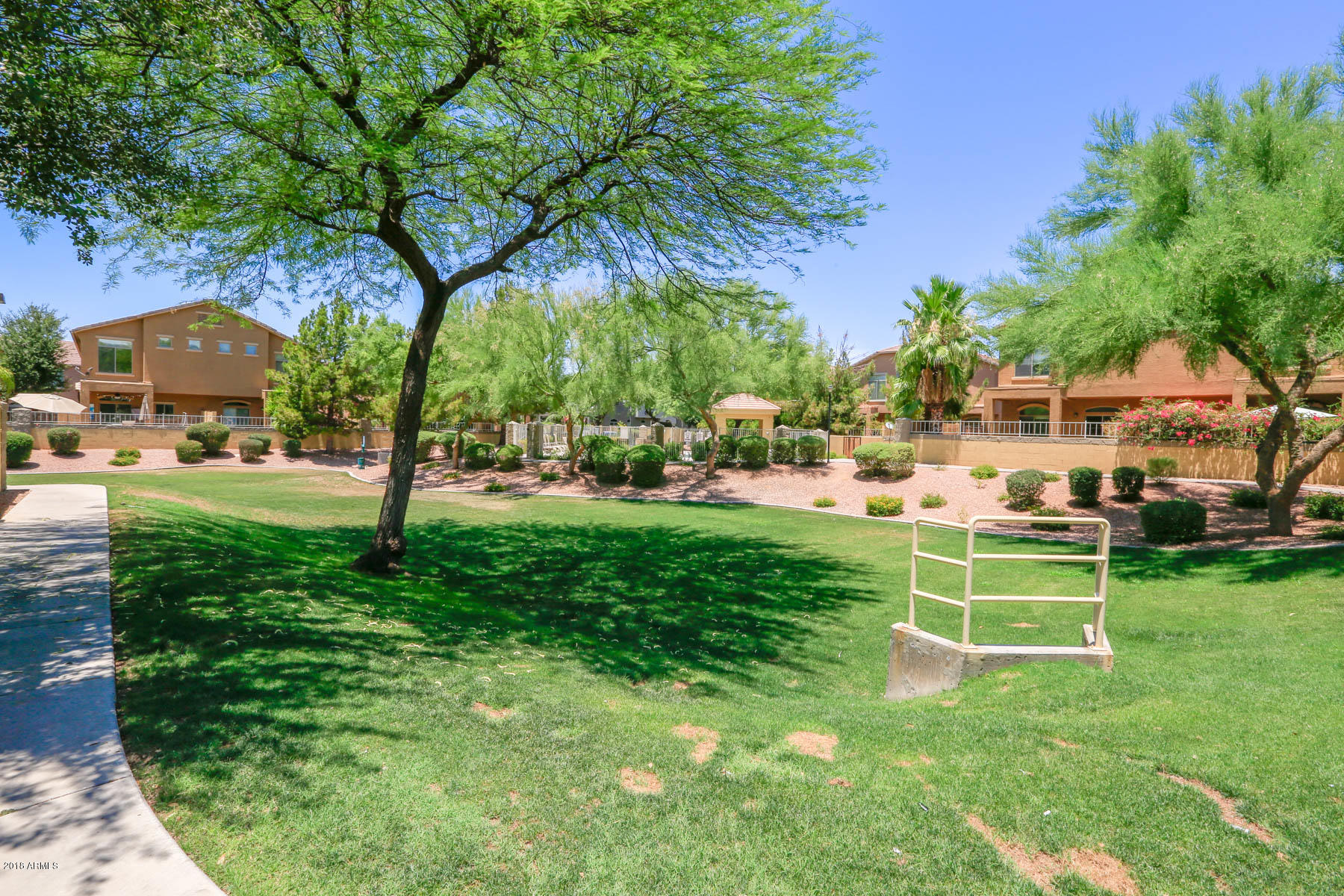 2150 East Bell Road, Unit 1042 Phoenix, AZ 85022 - Photo 24 of 26 2150EBellRdUNIT1042-24