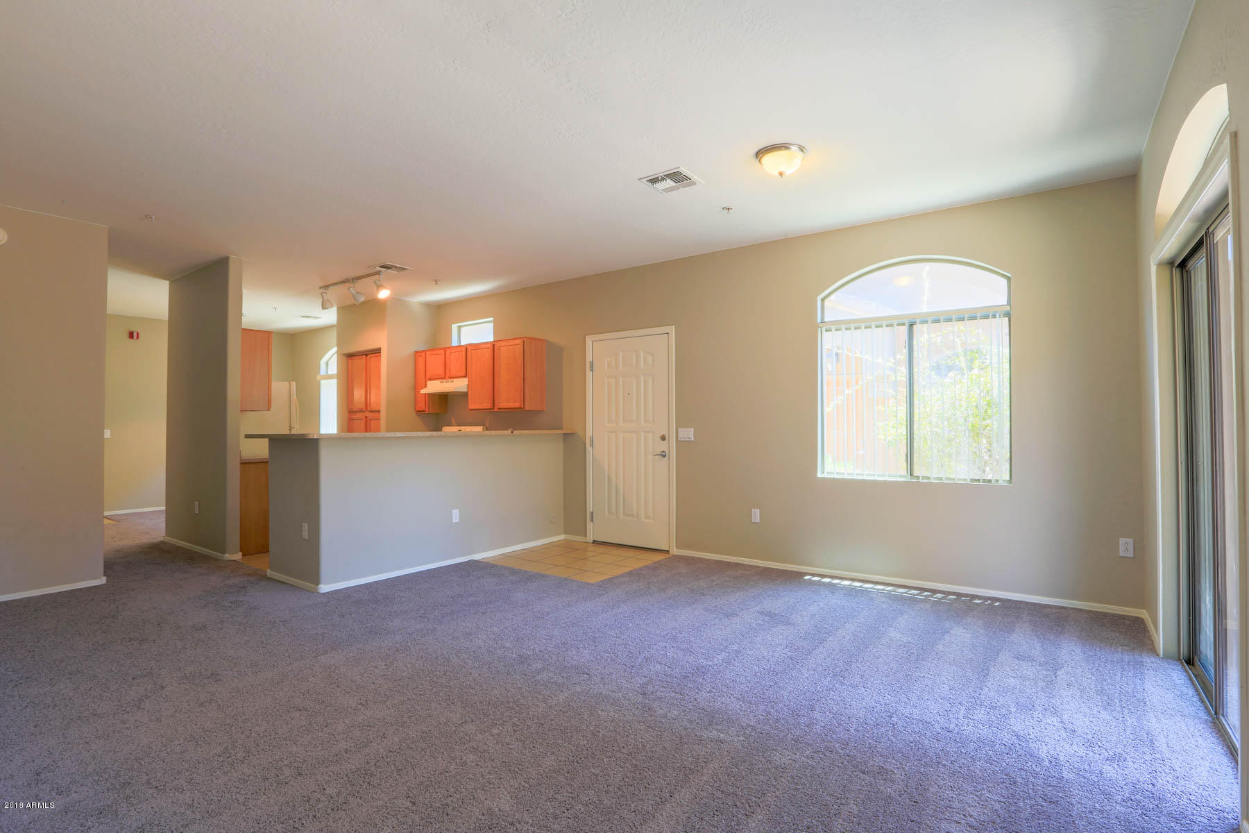 2150 East Bell Road, Unit 1042 Phoenix, AZ 85022 - Photo 5 of 26 2150EBellRdUNIT1042-5